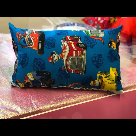 Character Hand-sewn pillows - Picture 3 of 6